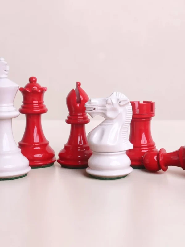 Royalchessset Chess Set Pro Staunton Red & White Painted Boxwood Weighted Pieces with Extra Queens 3"